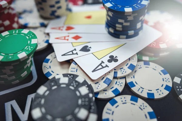 melodi88 Lightning Dice live dealer rolling three dice in real time